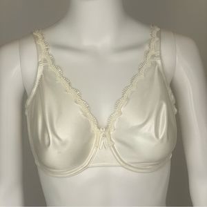 Wacoal Cream Full Coverage Underwire Bra 34D